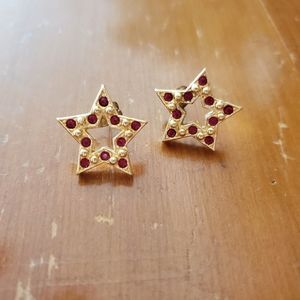 Vintage Avon gold/ruby red star earrings